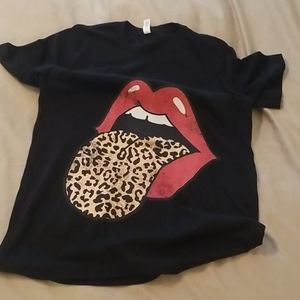 Cheetah tongue t-shirt